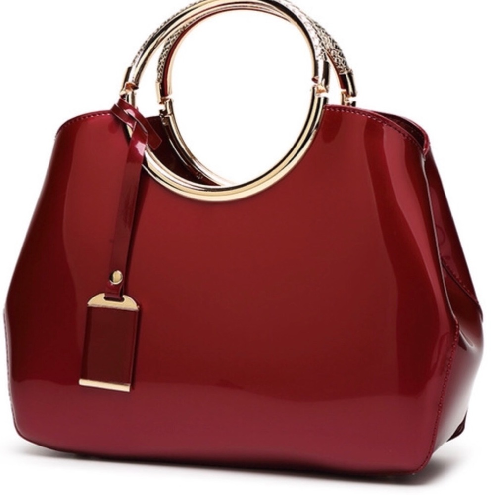 Patent leather purse